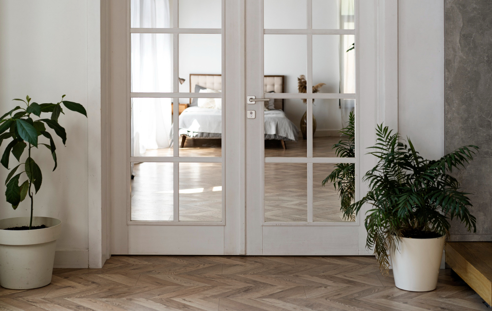 Monroe Vinyl Doors